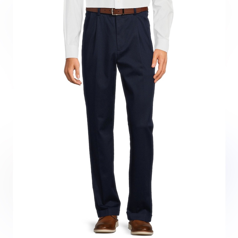 Roundtree & Yorke NWT travelSmart Pleated Pants - 46”x30”